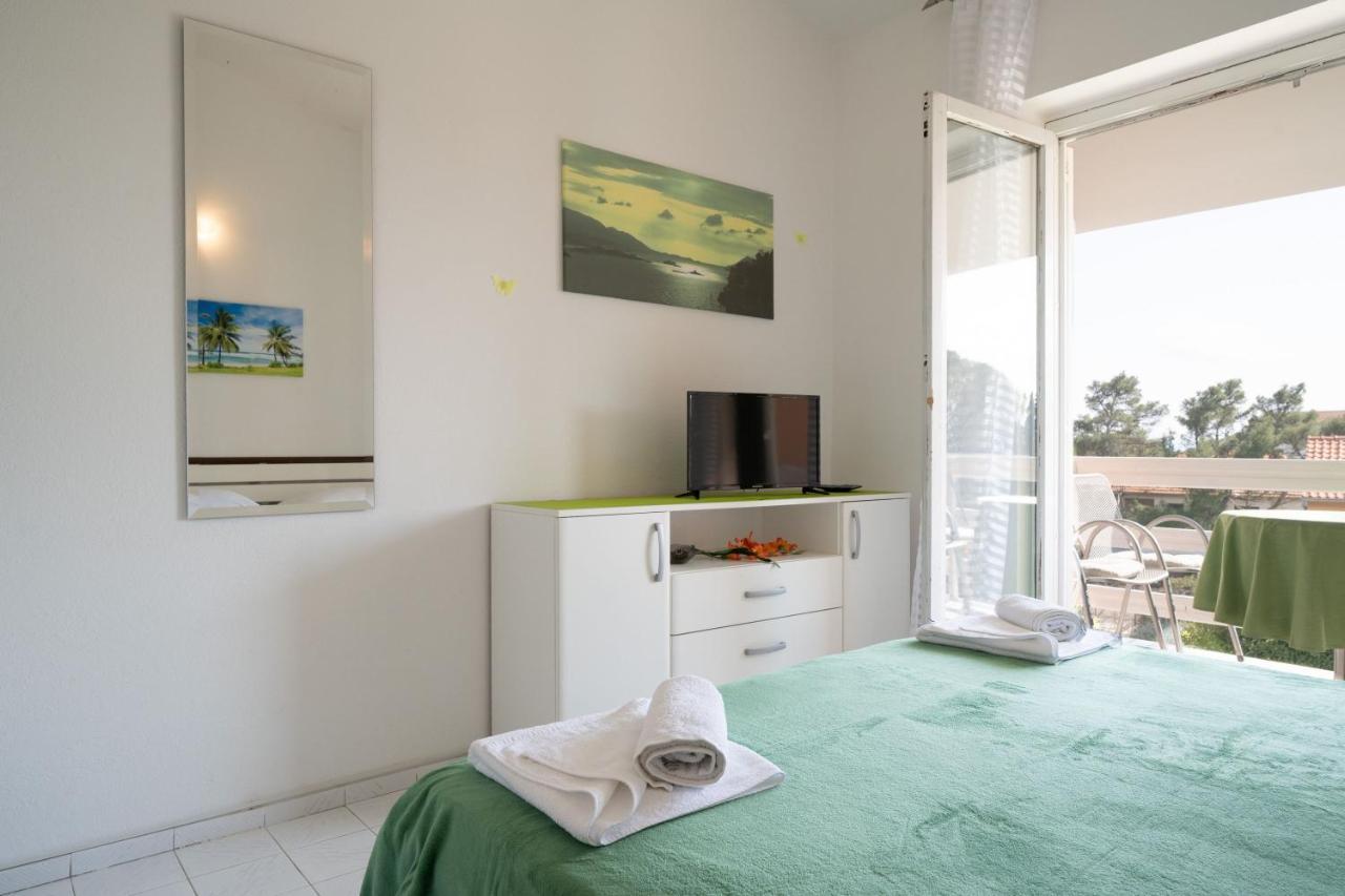 Laidback Apartments Оребич Екстер'єр фото